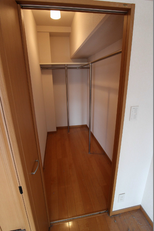 収納　ウォークインクローゼット