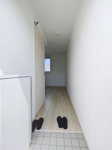 玄関　玄関から。