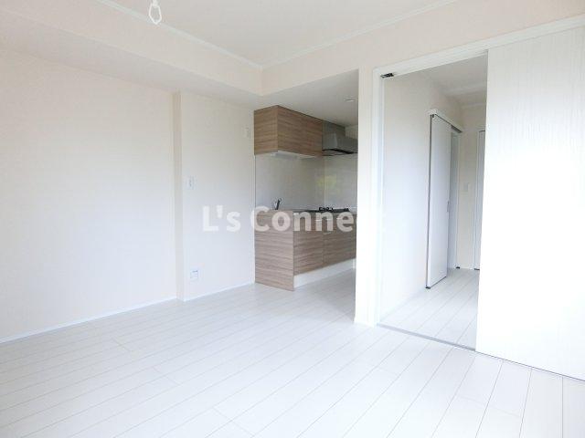 その他部屋・スペース　７．７帖のＬＤＫ。