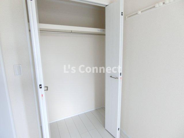 収納　クローゼットでお荷物もすっきり収納。