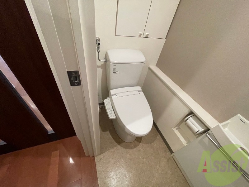 トイレ　トイレです。ウォシュレット付を探している方、おすすめです。