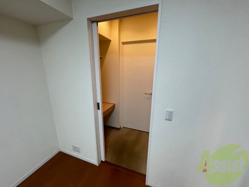 収納　寝室の収納です。部屋がすっきり片付きます。