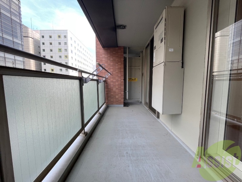 バルコニー　バルコニーです。洗濯物を干したり一息ついたりできますね！