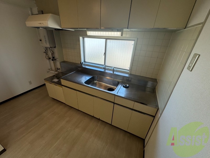 キッチン　キッチンはスペースも広々していて使いやすそうですよ！