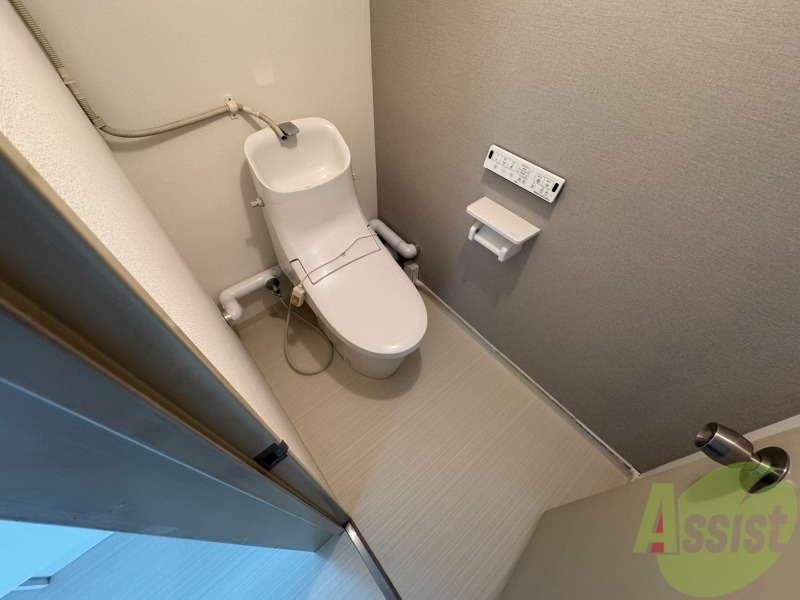 トイレ　こちらはトイレです。清潔感があり、安心して使用できます。