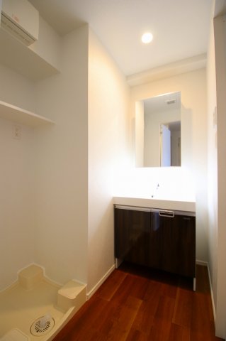 洗面設備　忙しい朝には欠かせない洗面所です