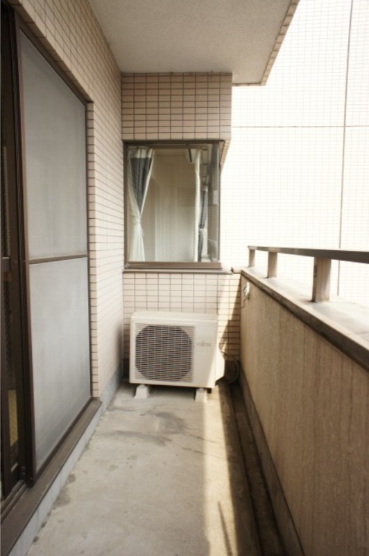 バルコニー　図面と現状に相違がある場合には現状を優先