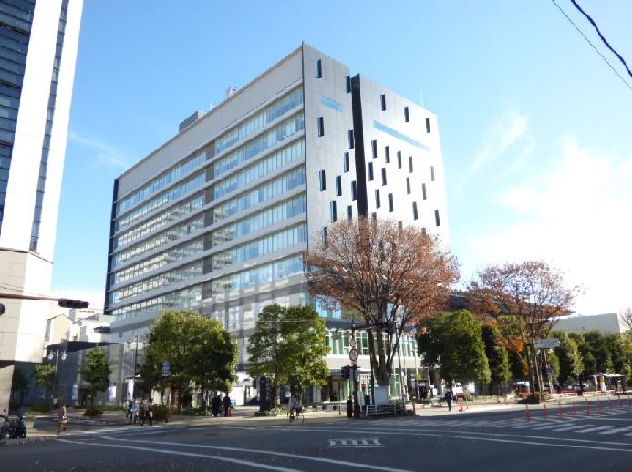 役所　甲府市役所（役所）まで81m