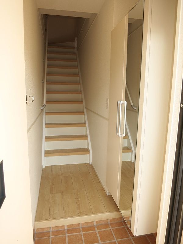 玄関　シューズボックス付きの玄関です。