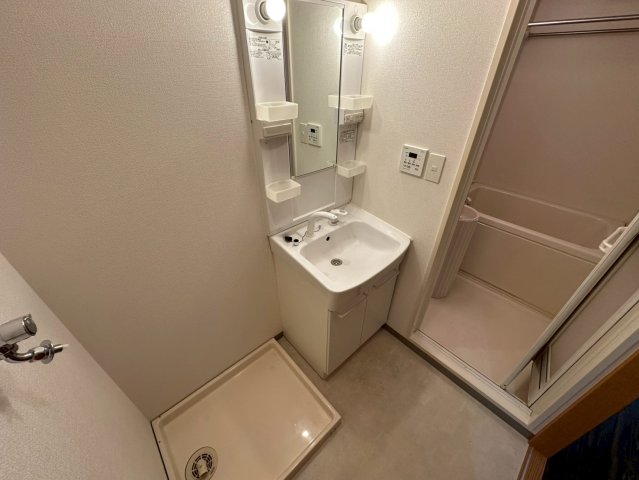 洗面設備　詳細は、RISUMO江坂本店までお問合せください♪