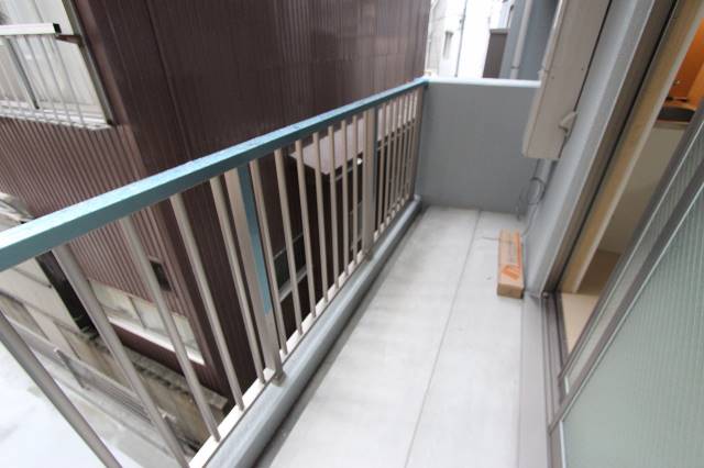 バルコニー　バルコニーも広々