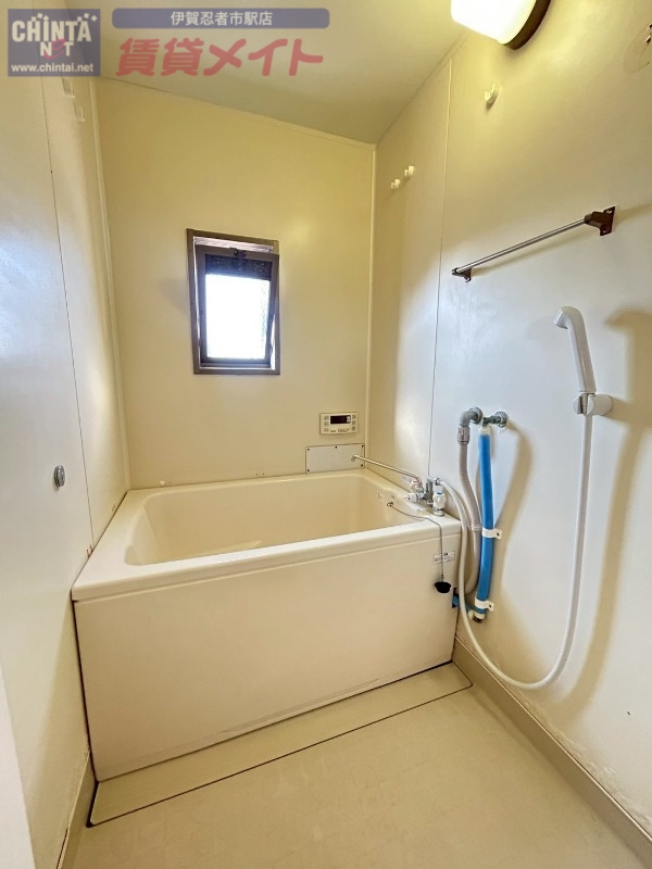 バス・シャワールーム　別部屋参考写真となります。