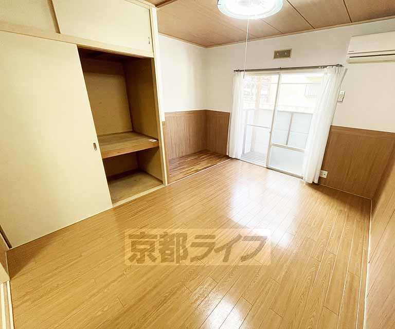 居室・リビング　地下鉄太秦天神川駅徒歩５分の好立地物件です！