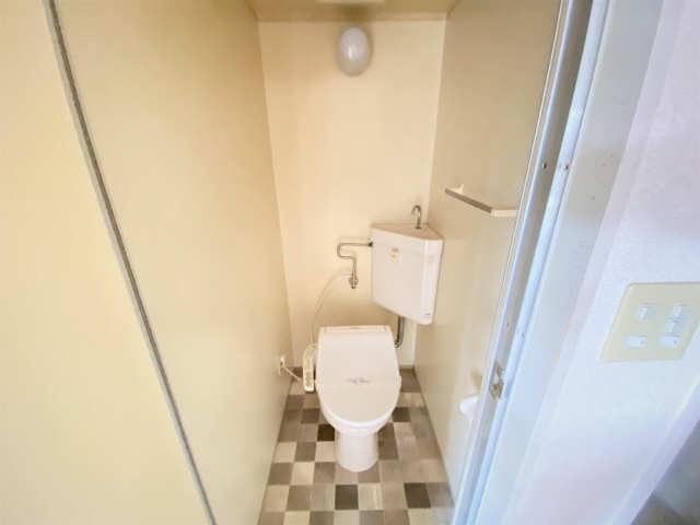 トイレ　シャワー付トイレ