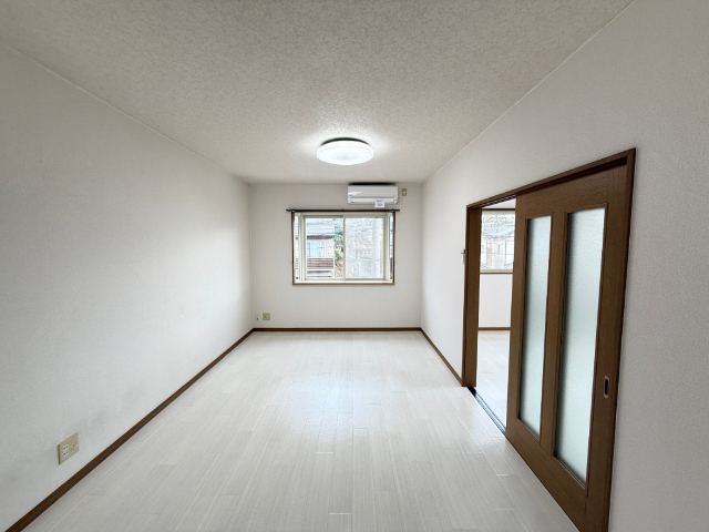 居室・リビング　現況の物を優先とします