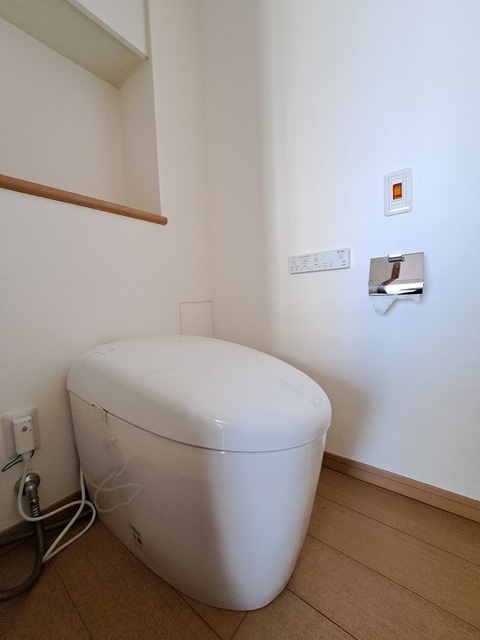 トイレ　トイレ