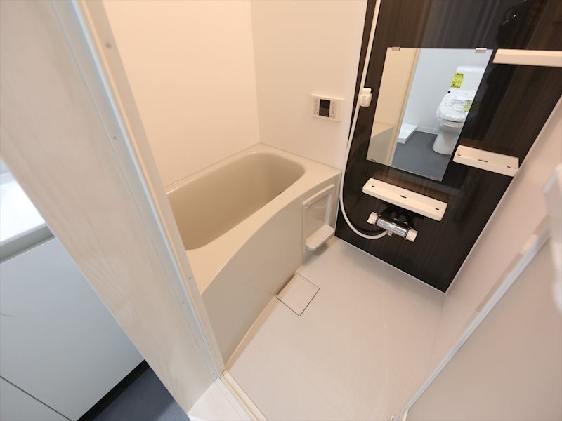 バス・シャワールーム　追い焚き機能付　オートバス機能付バスルーム