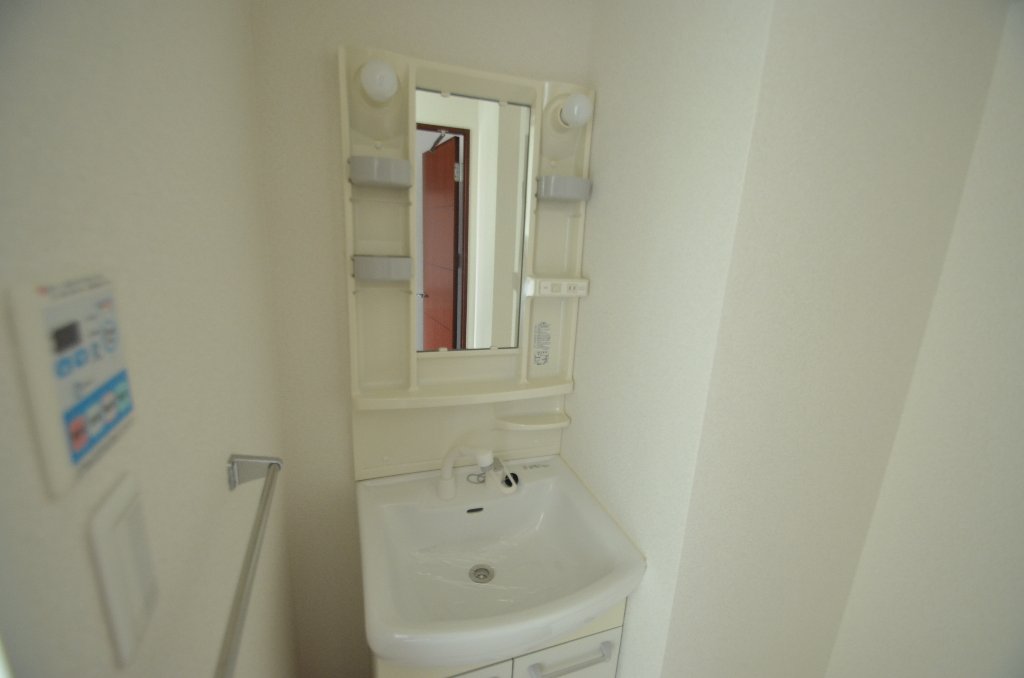 洗面設備　洗髪洗面化粧台