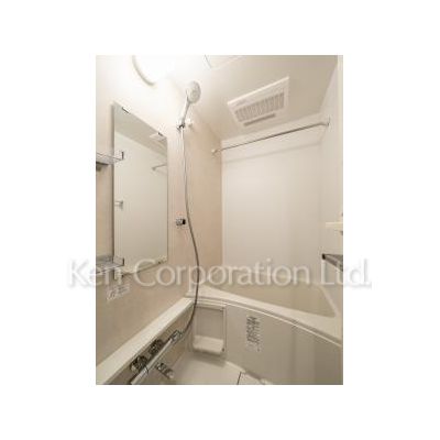 バス・シャワールーム　同タイプ1階のお部屋を撮影。仕様が異なることがあります。