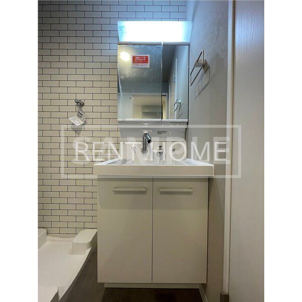 洗面設備　類似物件写真です