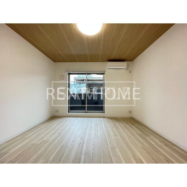 居室・リビング　類似物件写真です