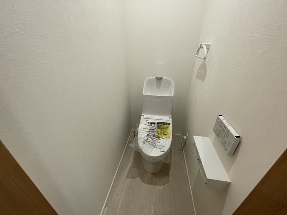 トイレ　※別部屋の写真です