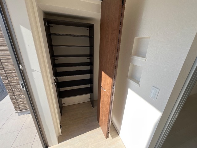 玄関　シューズクローク