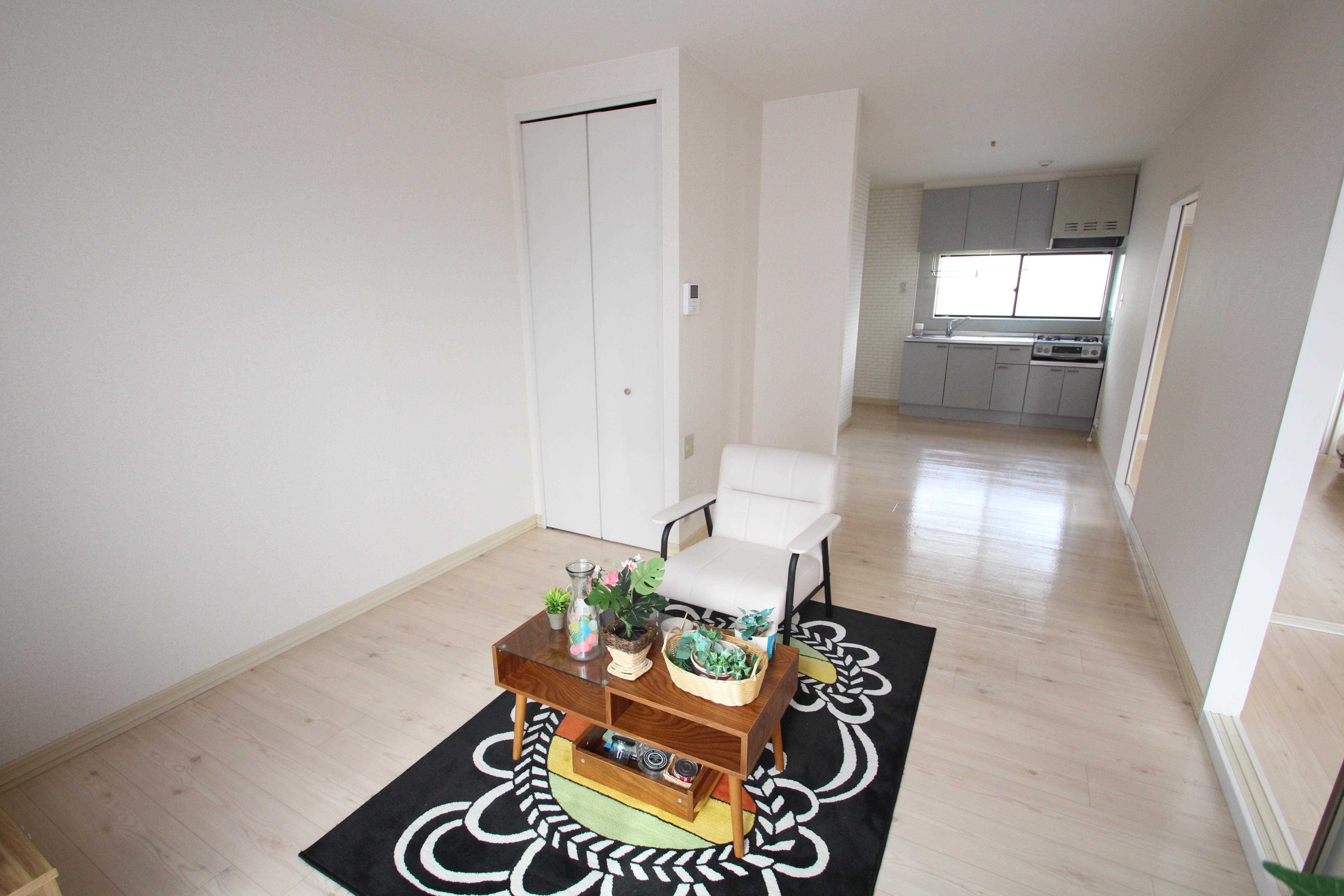 居室・リビング　14.8帖と広いリビングでゆったりできます。