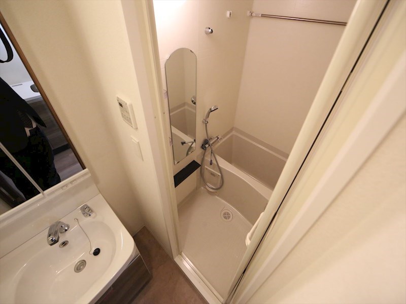 バス・シャワールーム　バスルーム　浴室暖房乾燥機付き