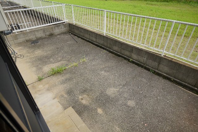 バルコニー　テラス