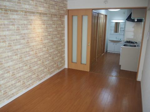 居室・リビング　室内