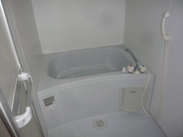 バス・シャワールーム　同型タイプの写真です。