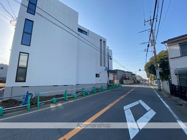 コンビニ　ミニストップみどり台駅前店（コンビニ）まで477m