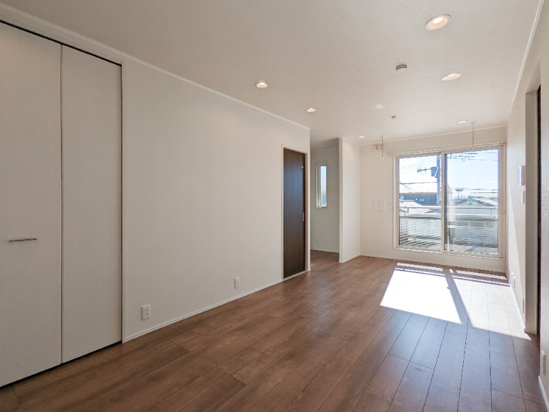 居室・リビング　図面と現状に相違がある場合には現状を優先