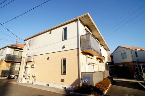 建物外観　積水ハウス施工シャーメゾン陽当たり良好♪駐車場1台無料♪