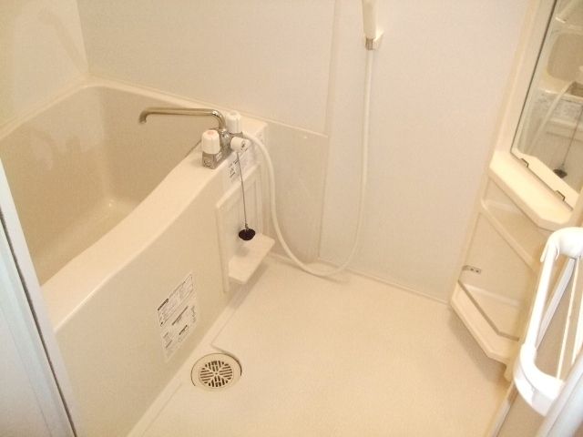 バス・シャワールーム　バスルーム