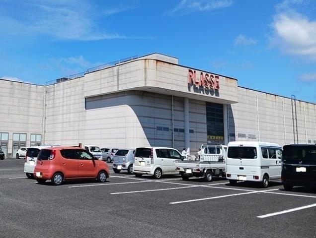 ショッピングセンター　プラッセだいわ指宿店（ショッピングセンター）まで350m