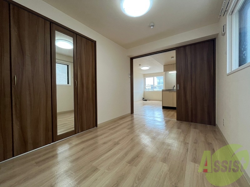 その他部屋・スペース　収納スペースが豊富な洋室です！荷物持ちさんでも安心