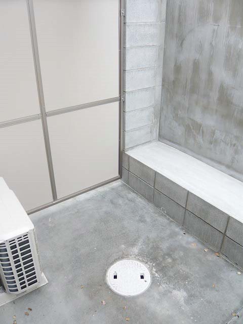 バルコニー　(同マンション別タイプ)