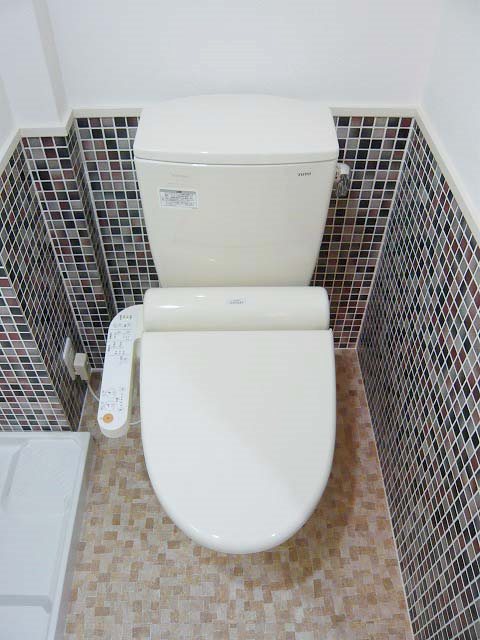 トイレ　(同マンション別タイプ)