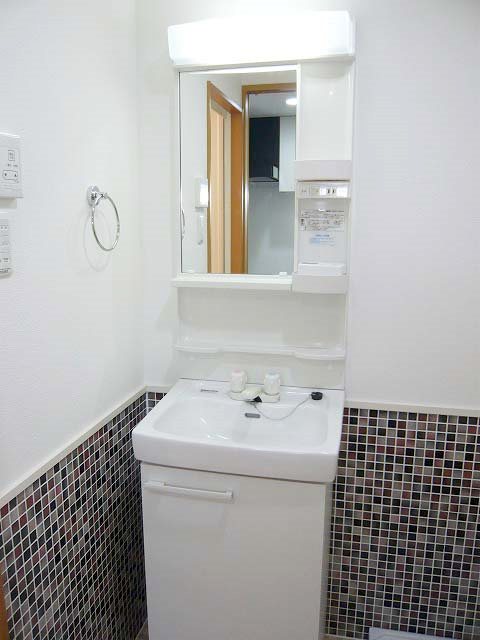 洗面設備　(同マンション別タイプ)