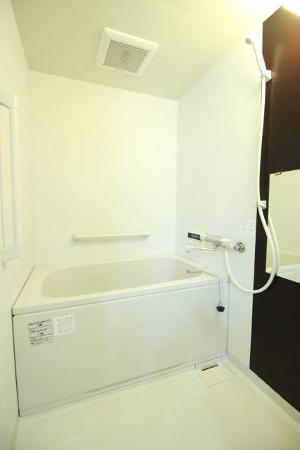 バス・シャワールーム　お風呂です