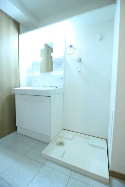 洗面設備　独立洗面台です