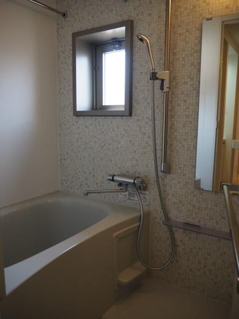 バス・シャワールーム　お風呂です