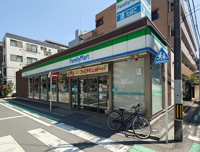 コンビニ　ファミリーマート横浜新川町店（コンビニ）まで101m