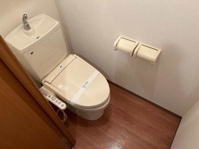 トイレ　トイレ