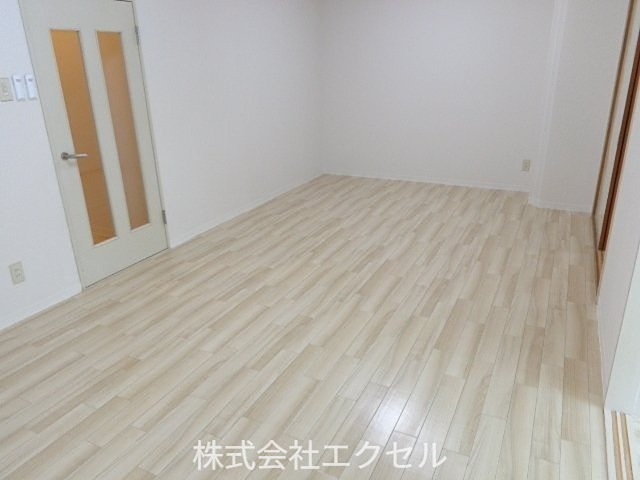 その他部屋・スペース　フローリングの室内です。