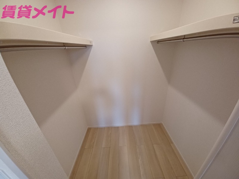 収納　同型タイプ画像