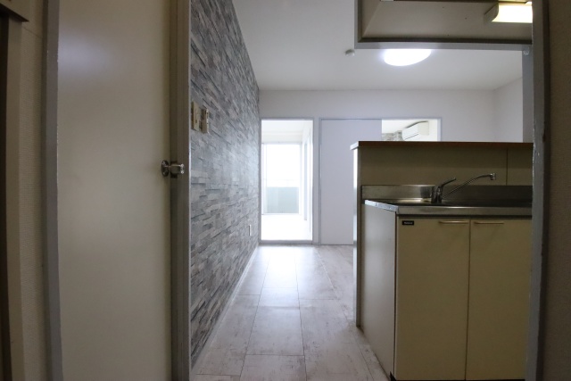 玄関　※別号室の参考写真です