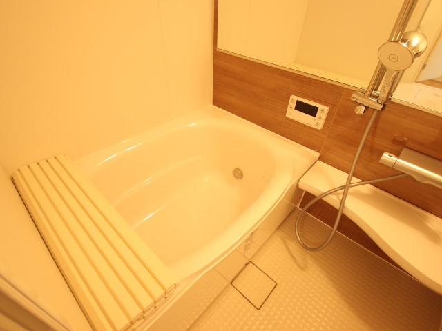 バス・シャワールーム　※別室の参考写真の為、現況優先です。